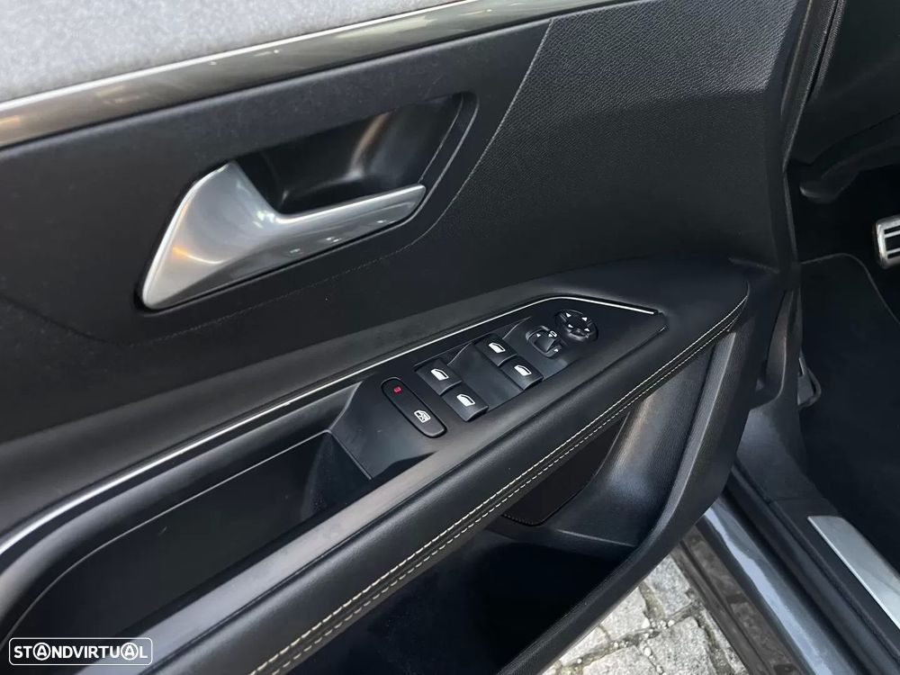 Peugeot 3008 1.2 PureTech GT Line EAT8 - 16