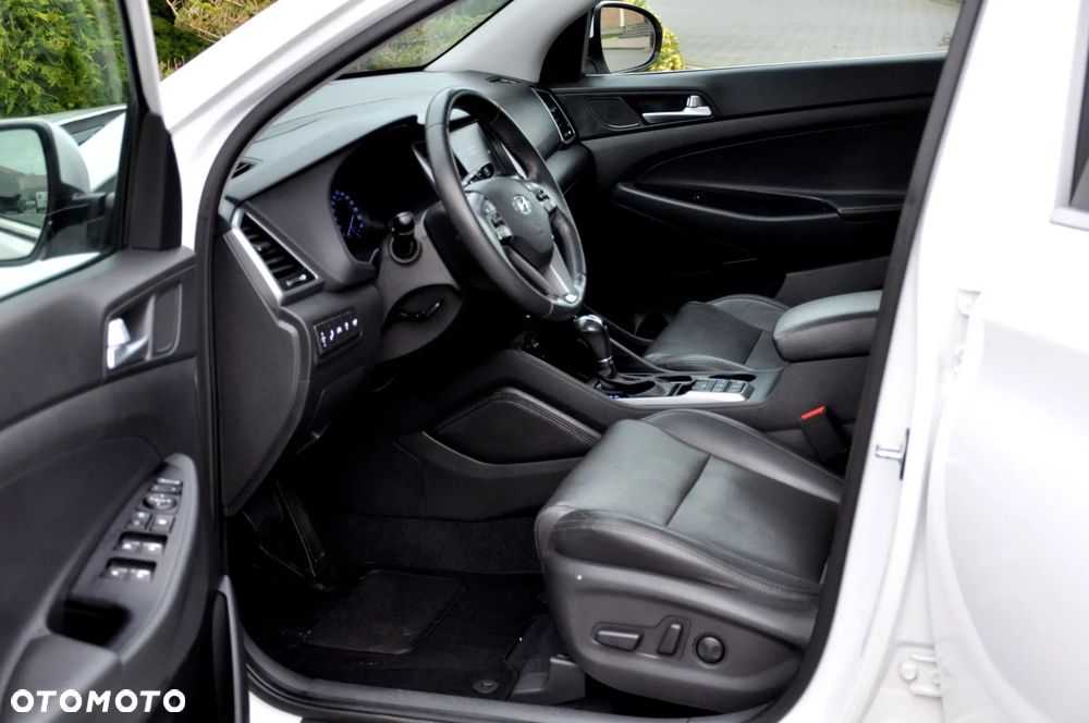 Hyundai Tucson 2.0 CRDi 4WD Automatik Passion Plus - 16