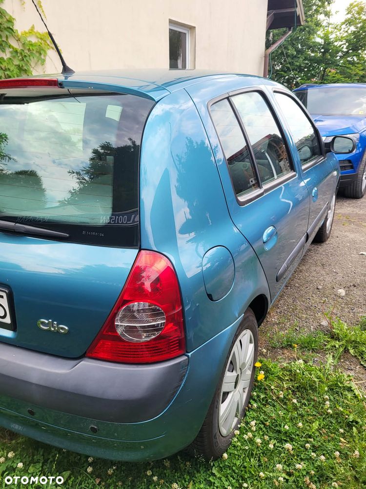 Renault Clio 1.4 16V Expression - 8