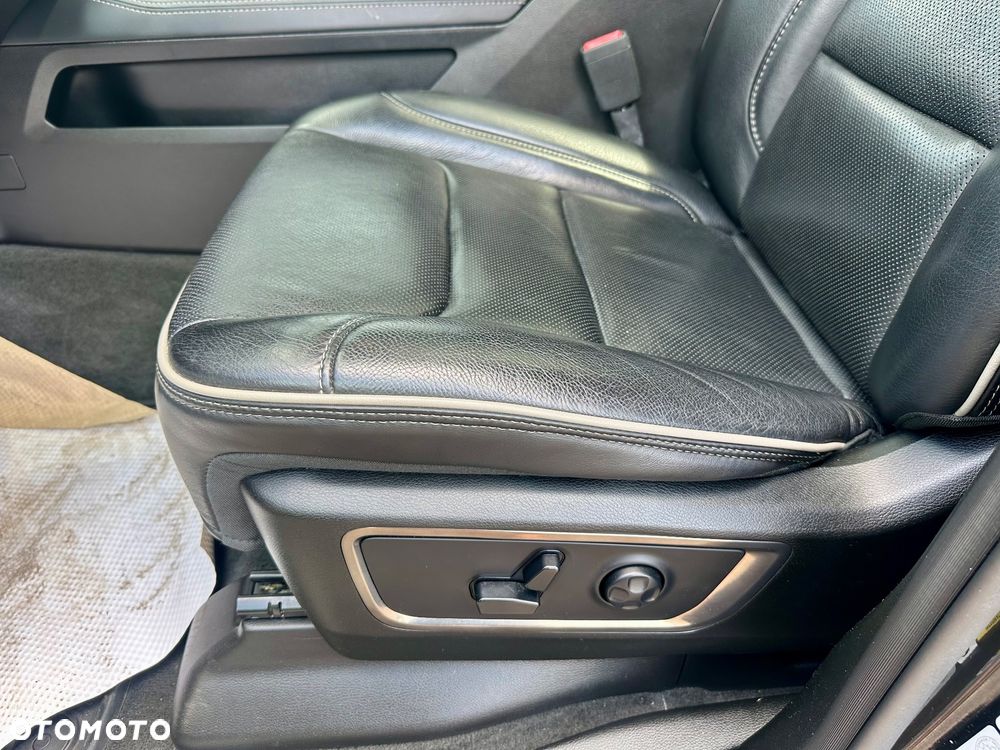 RAM 1500 Crew Cab Shortbed Limited - 14