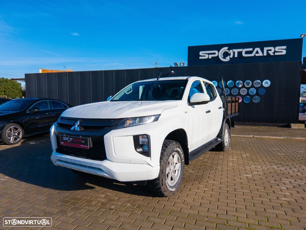 Mitsubishi L200 2.3 DI-D CD Invite 4WD - 3