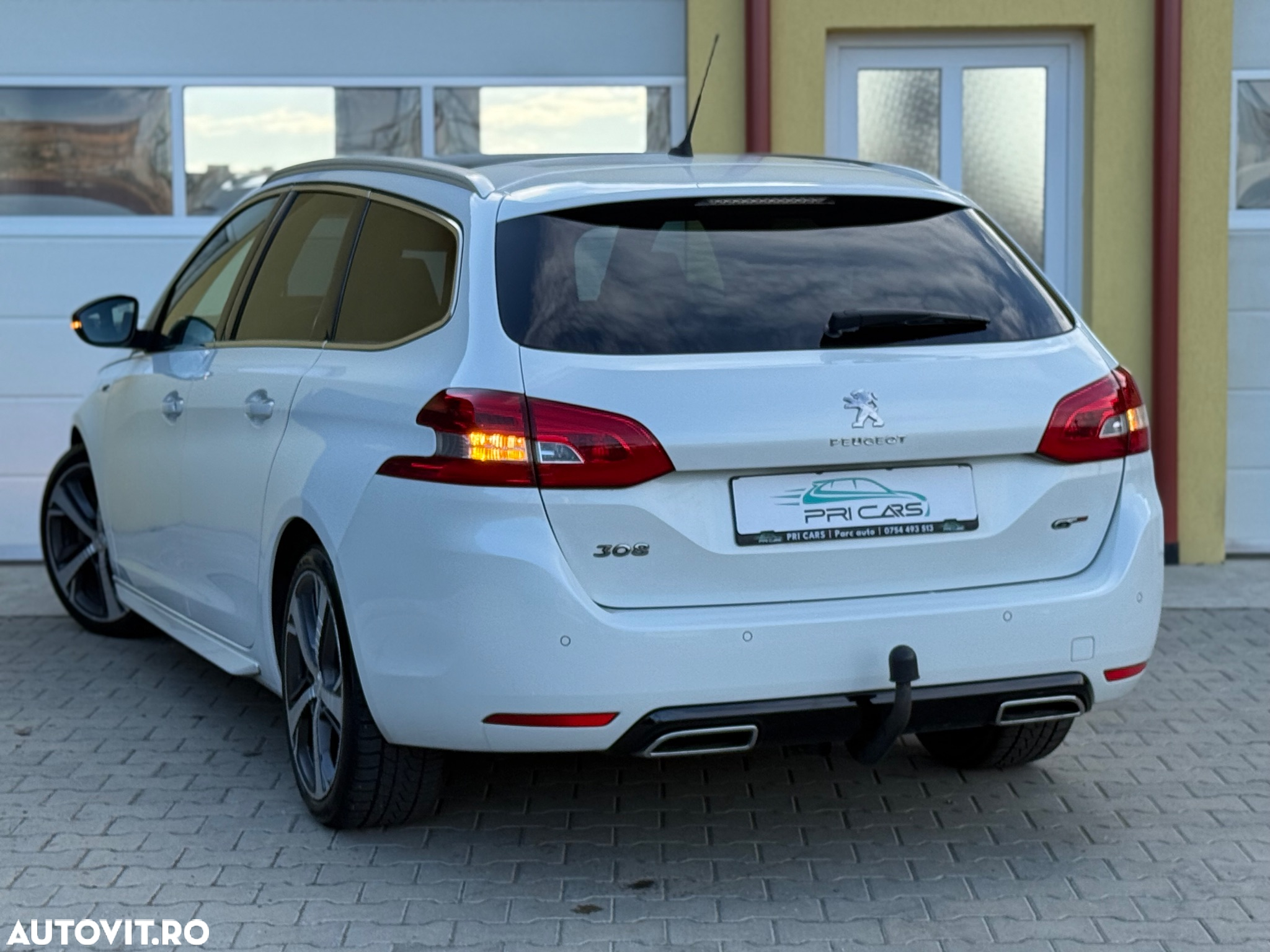 Peugeot 308 SW BlueHDi 180 EAT6 GT - 3
