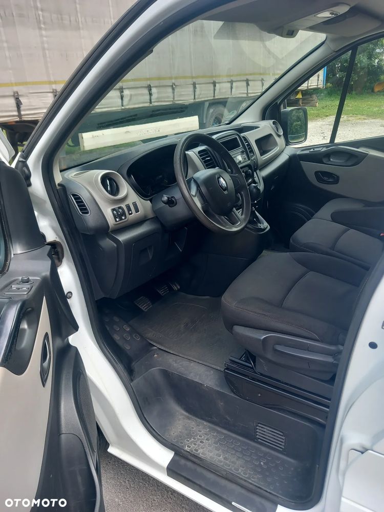 Renault Trafic - 8