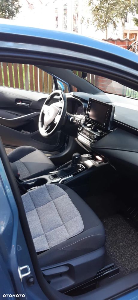 Toyota Corolla 1.8 Hybrid Comfort - 10