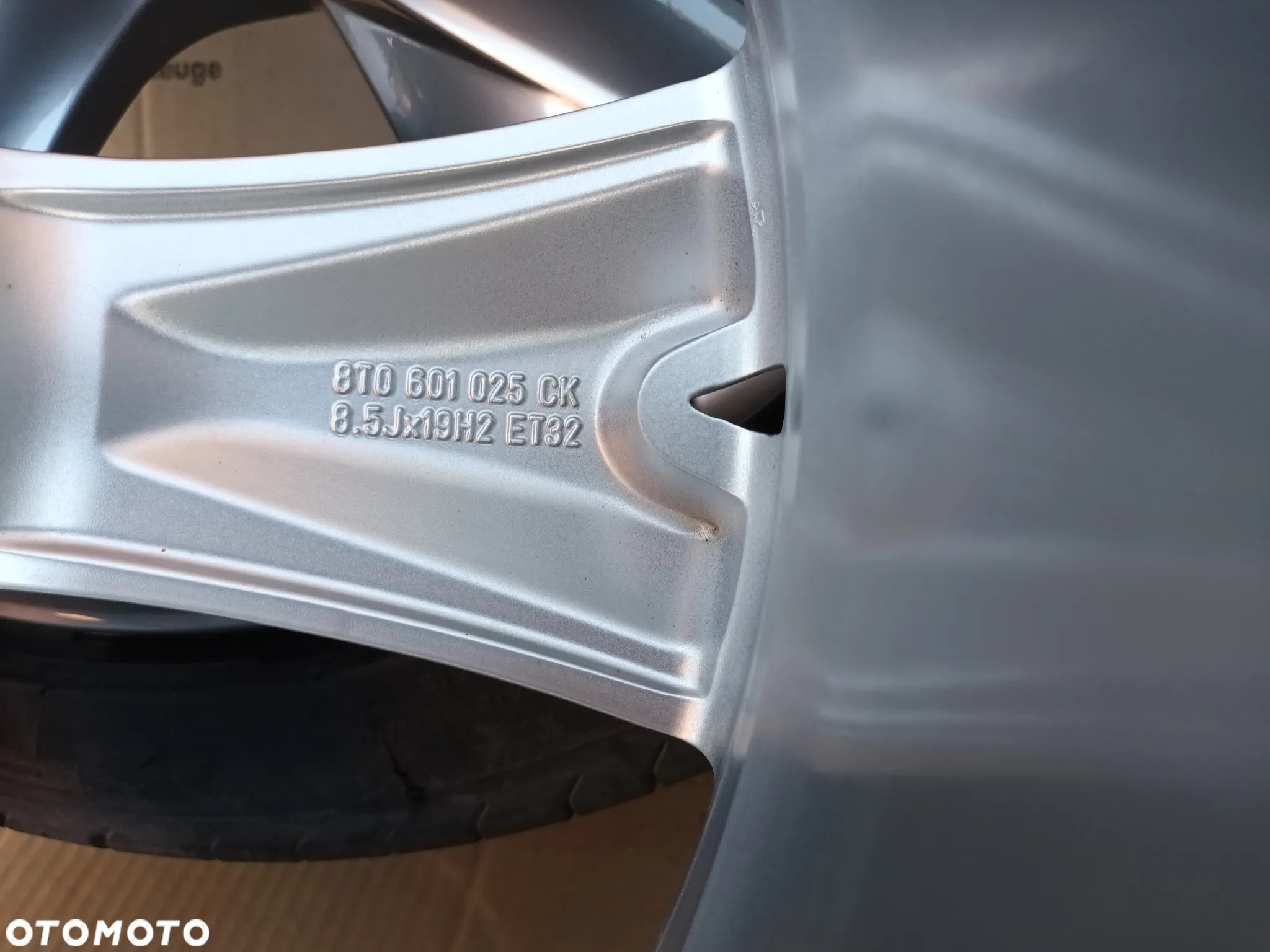 Koła 19 cali Audi A5 8T A4 OPONY Pirelli Pzero 255/35R19 felgi 8T0601025CK 24km - 6