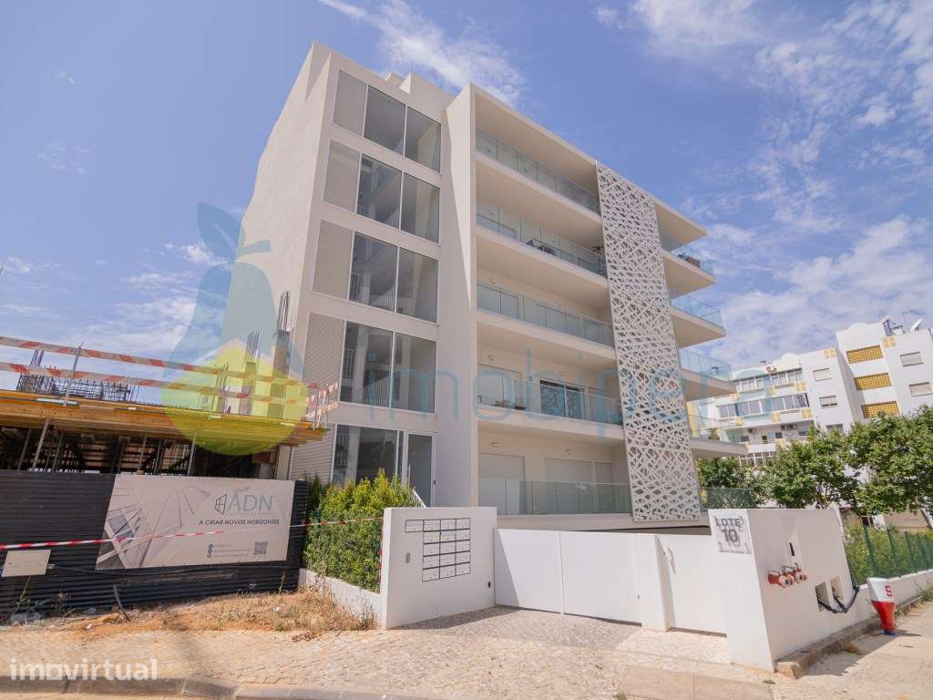 NÃO PERCA ESTA GRANDE OPORTUNIDADE! APARTAMENTO T2 MODERNO NOVO CON... - Grande imagem: 3/48