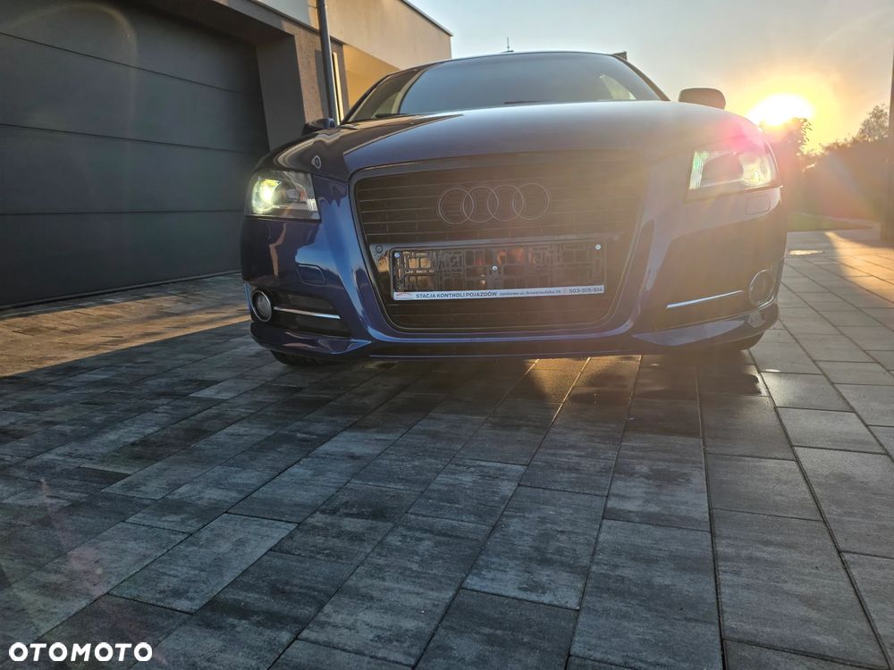 Audi A3 3-drzwiowe 2.0 TDI DPF Attraction - 3