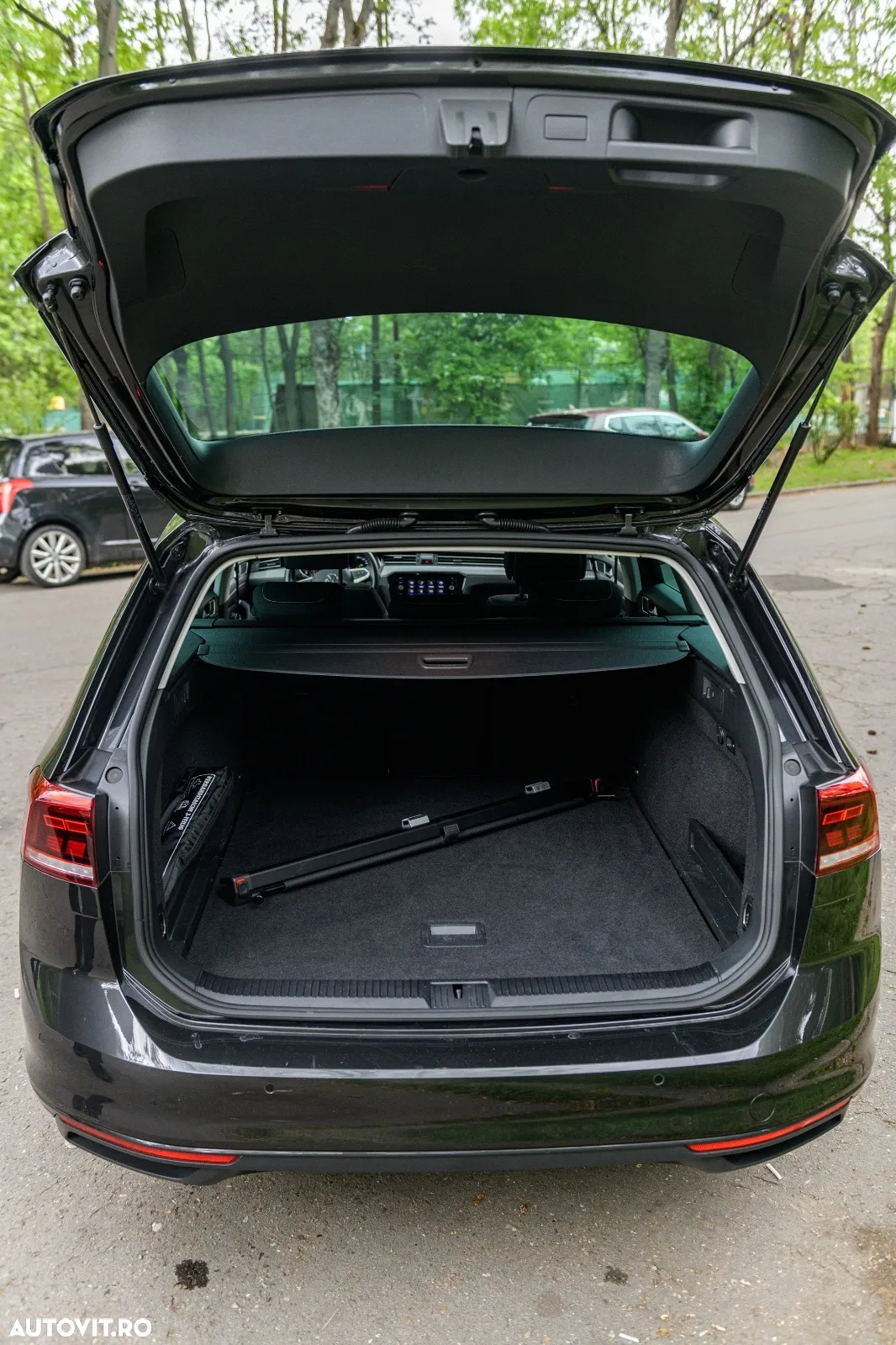 Volkswagen Passat Variant 1.5 TSI ACT OPF DSG Comfortline - 8