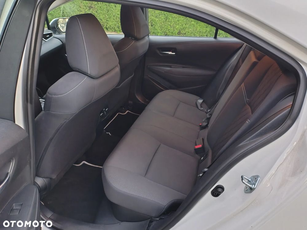 Toyota Corolla - 18