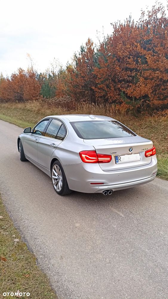 BMW Seria 3 328i xDrive Luxury Line - 5