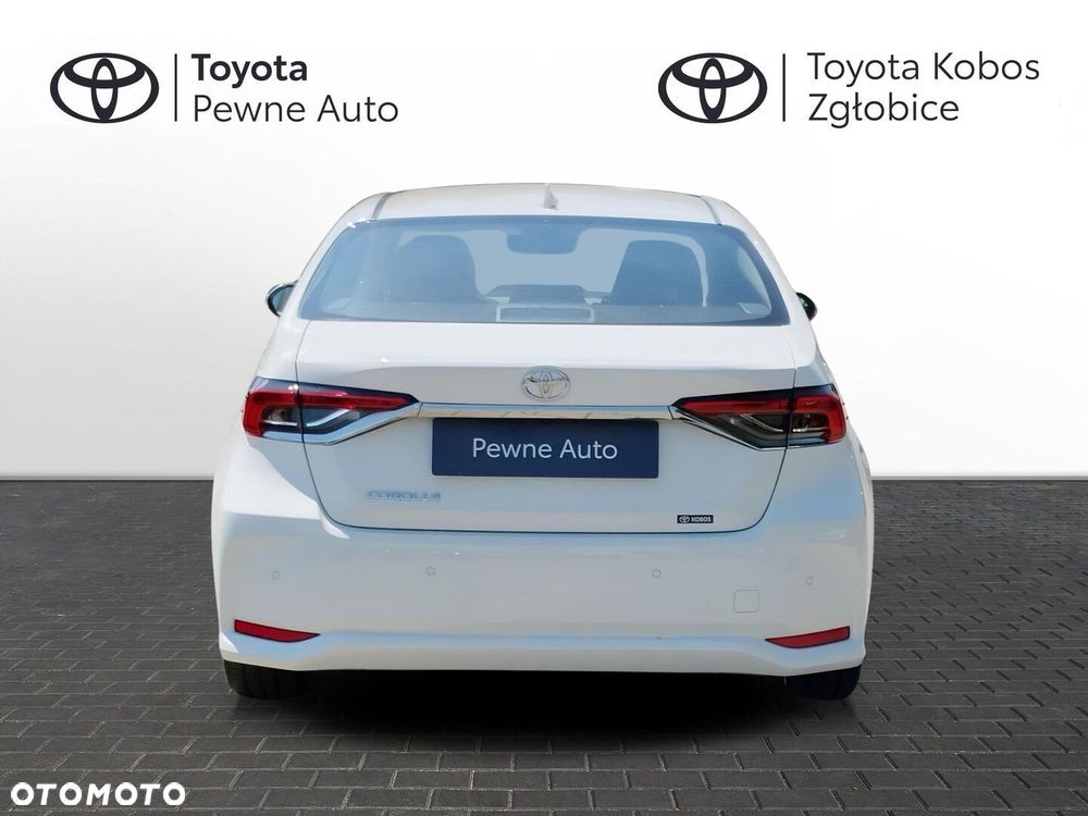 Toyota Corolla - 4