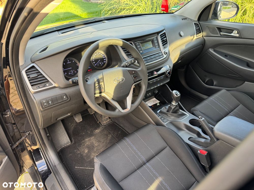 Hyundai Tucson 1.7 CRDI BlueDrive Classic 2WD - 19