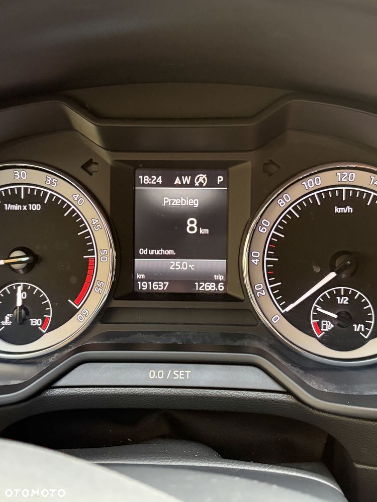 Skoda Octavia 1.6 TDI SCR Style DSG - 17
