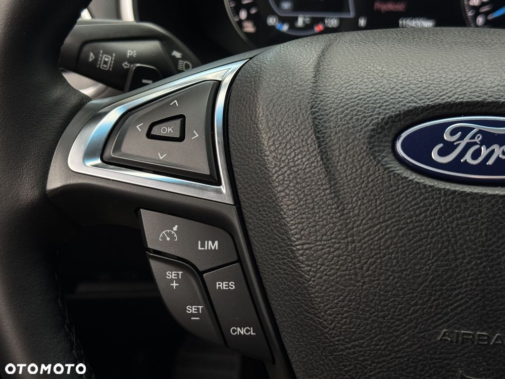 Ford Edge 2.0 TDCi Twin-Turbo 4WD ST-Line - 24