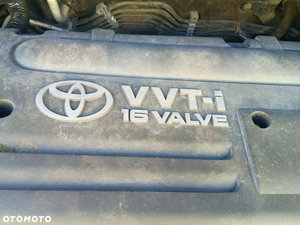 Toyota Corolla Verso - 8