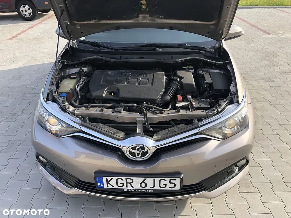 Toyota Auris 1.6 Prestige - 27