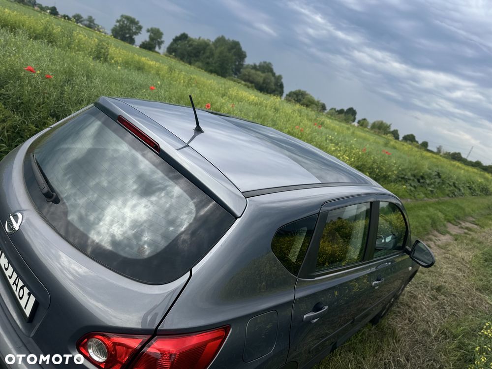 Nissan Qashqai 2.0 4x4 Tekna Premium CVT - 23