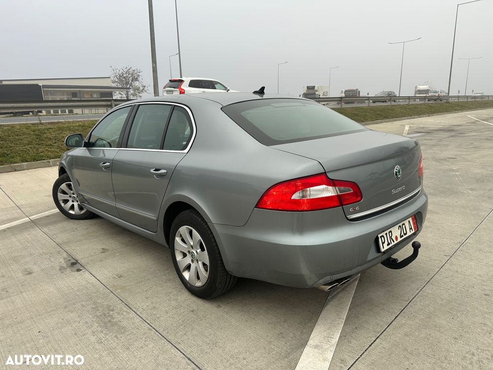 Skoda Superb 2.0 TDI 4x4 DSG Exclusive - 11