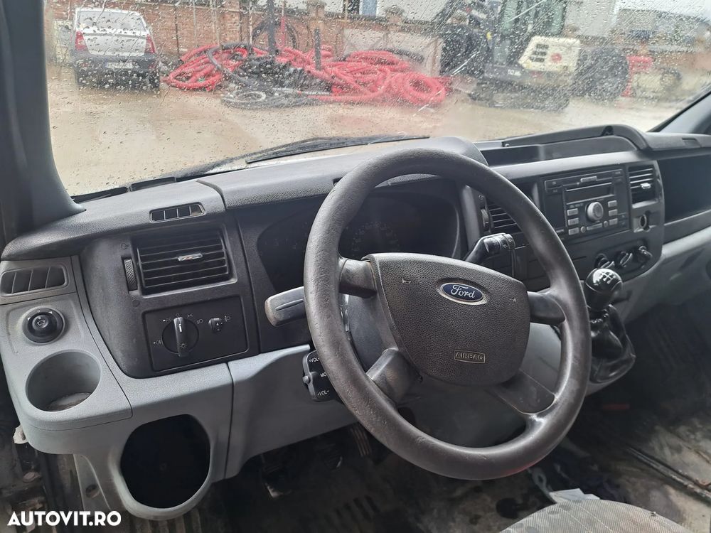 Ford Transit - 4