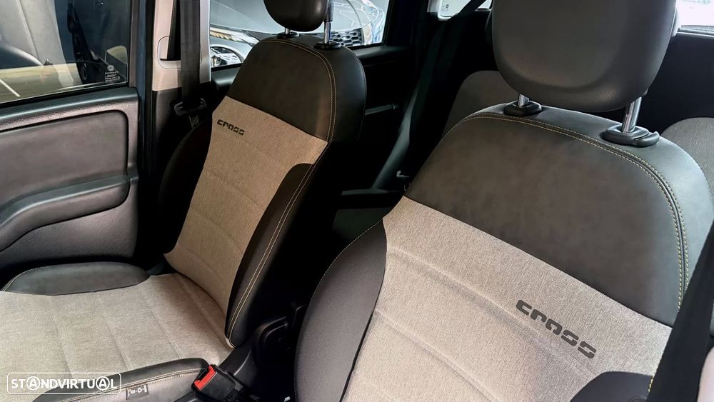 Fiat Panda 1.0 Hybrid City Cross - 27