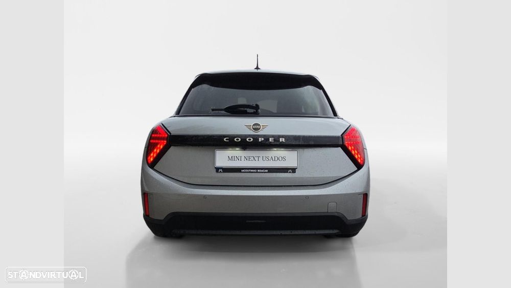 MINI 5 Portas Cooper C Classic M - 8