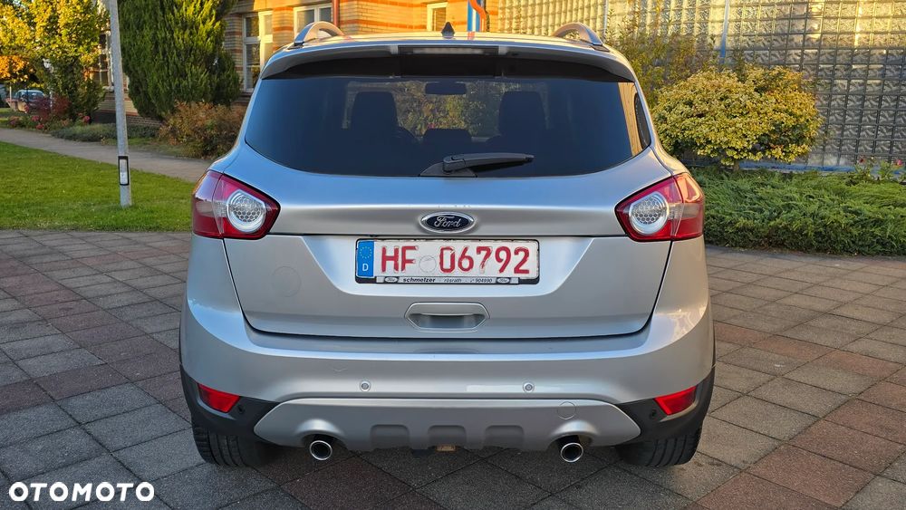 Ford Kuga 2.0 TDCi 2x4 Titanium - 6
