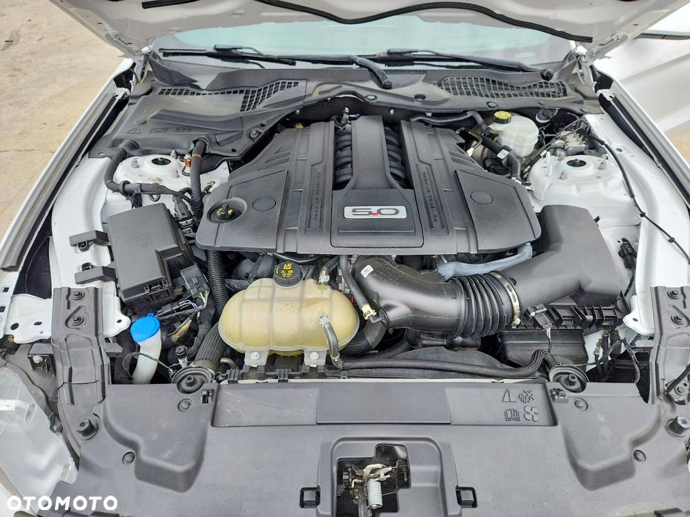 Ford Mustang 5.0 V8 GT - 10