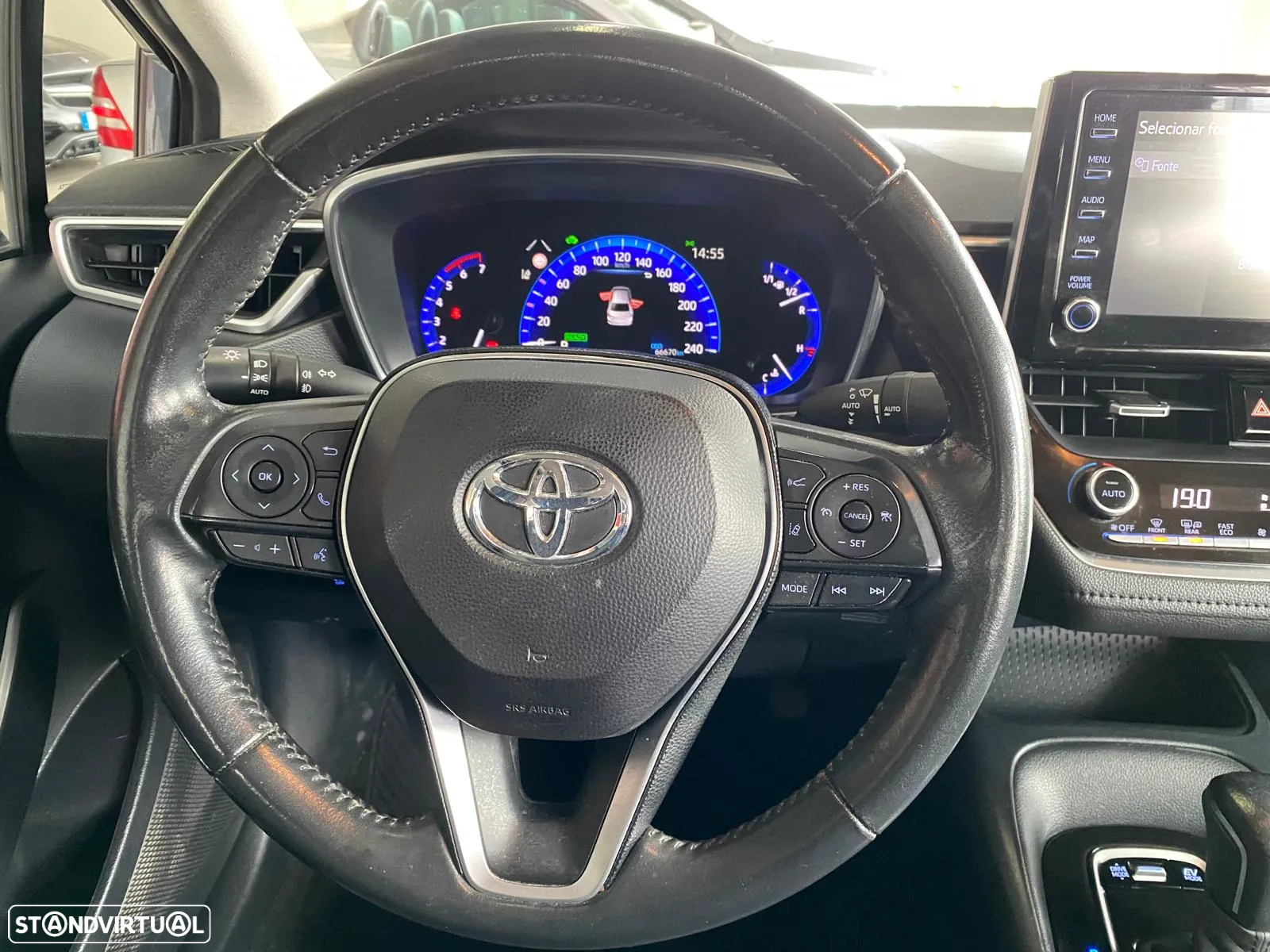 Toyota Corolla SD 1.8 Hybrid Exclusive - 14