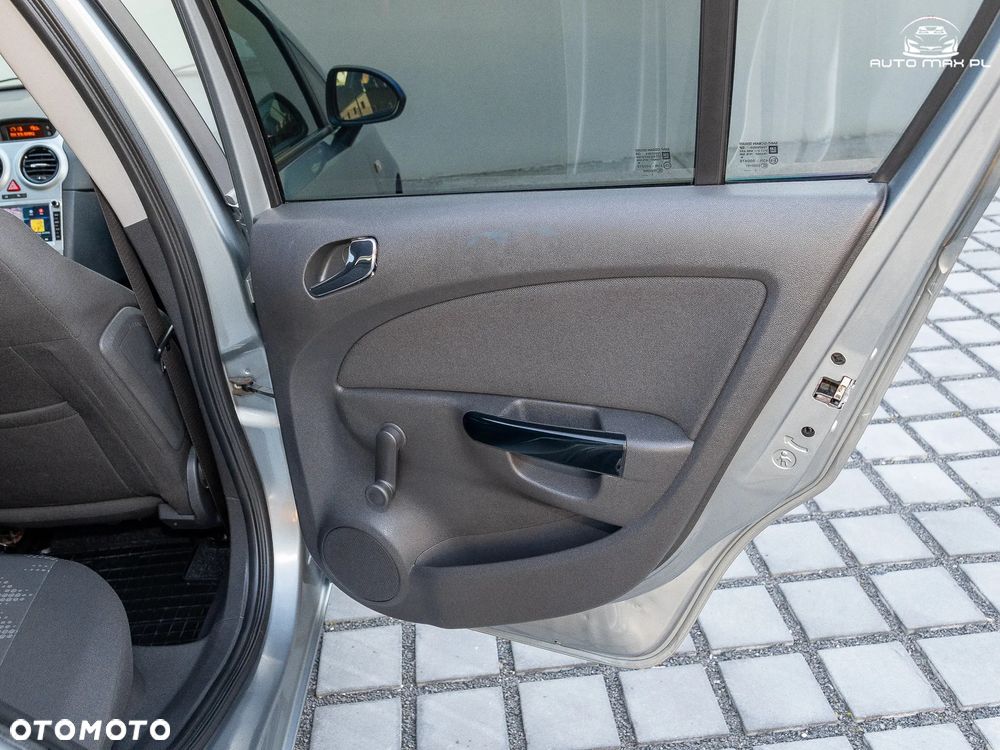 Opel Corsa 1.4 16V Satellite - 31