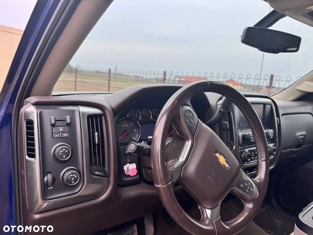 Chevrolet Silverado - 8