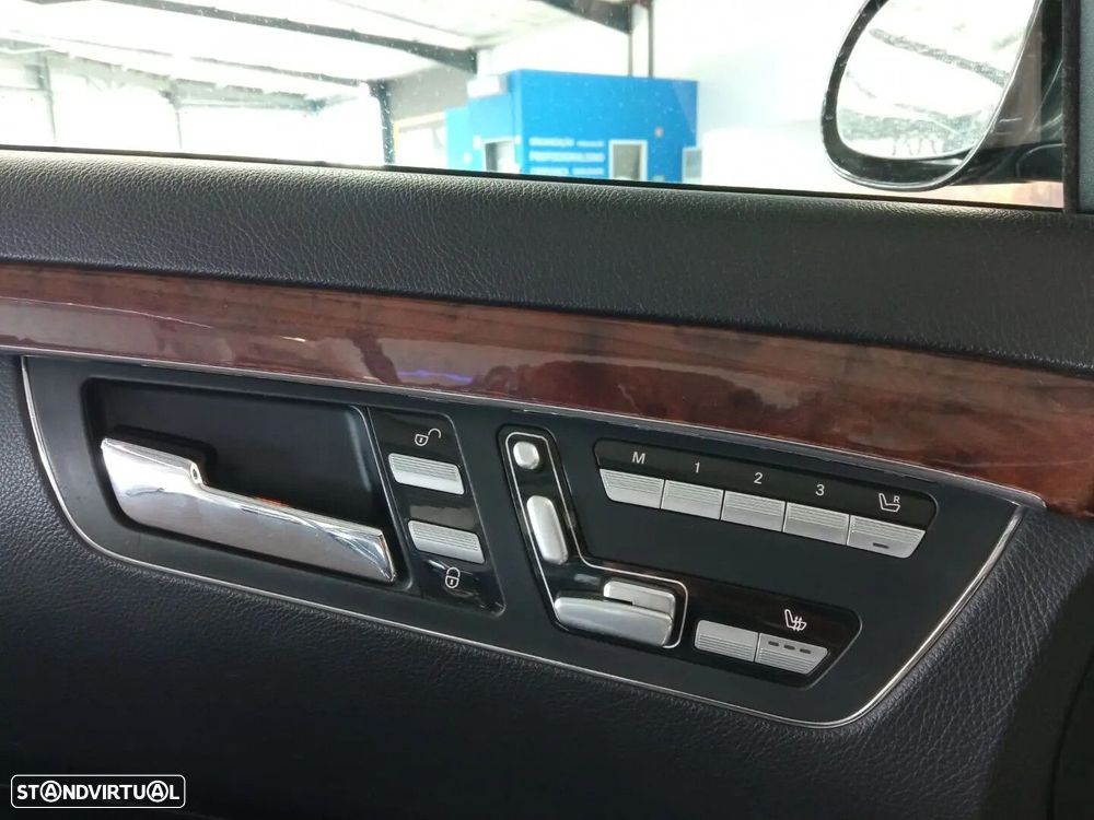 Mercedes-Benz S 320 - 32
