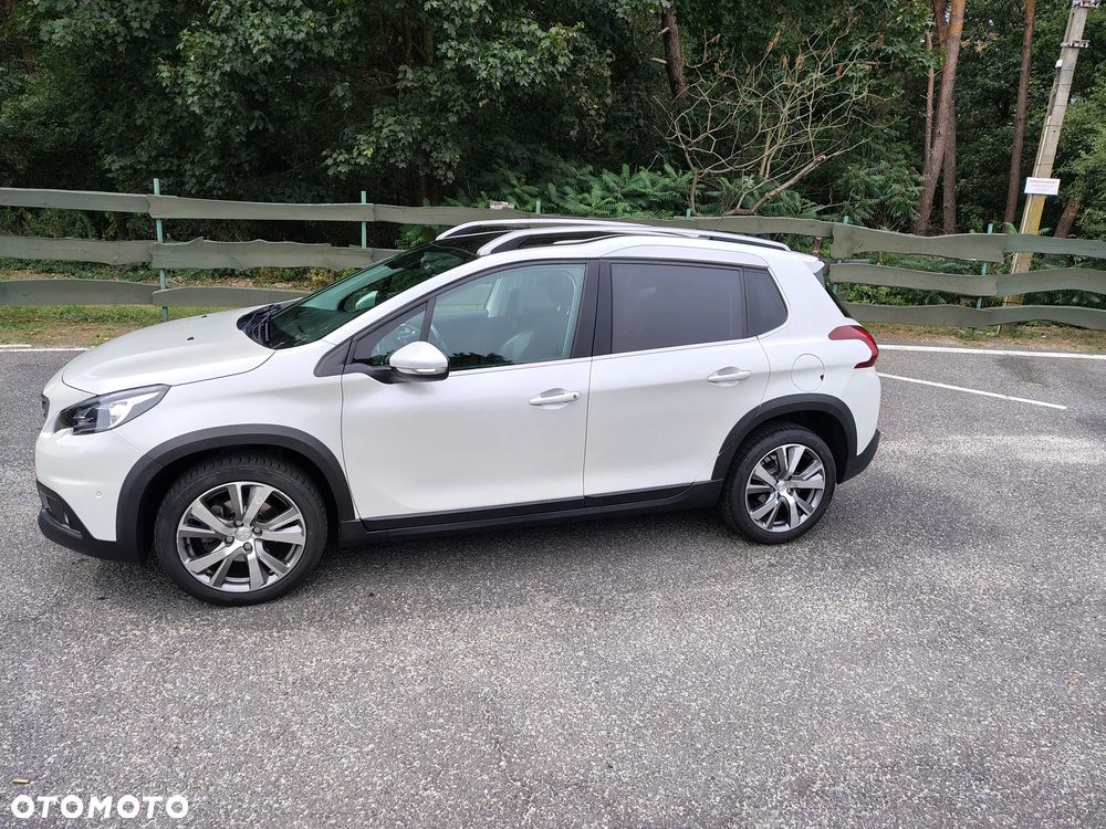 Peugeot 2008 1.2 Pure Tech Allure S&S EAT6 - 1