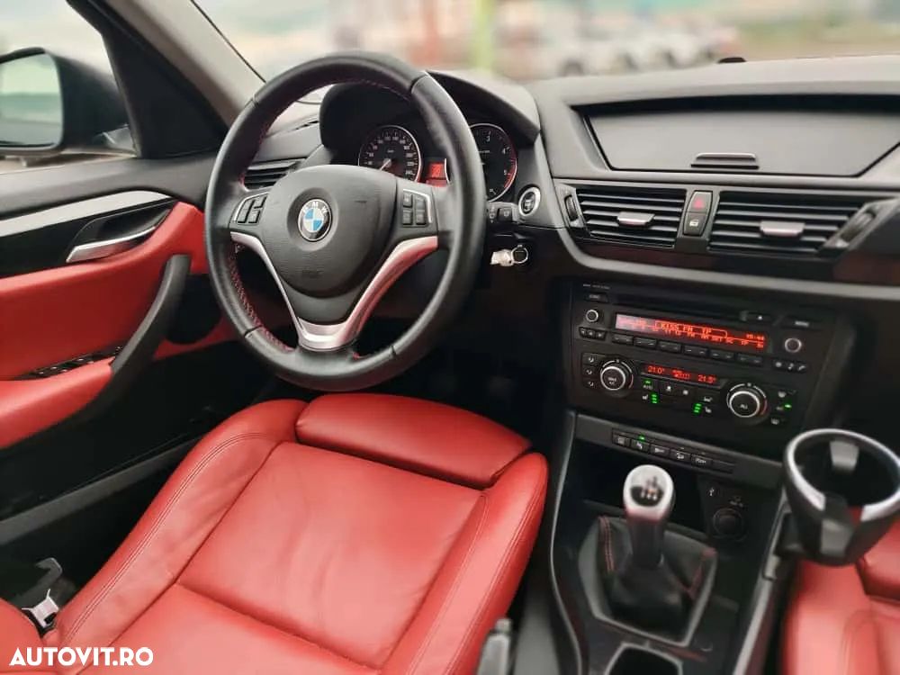 BMW X1 xDrive18d Sport Line - 2