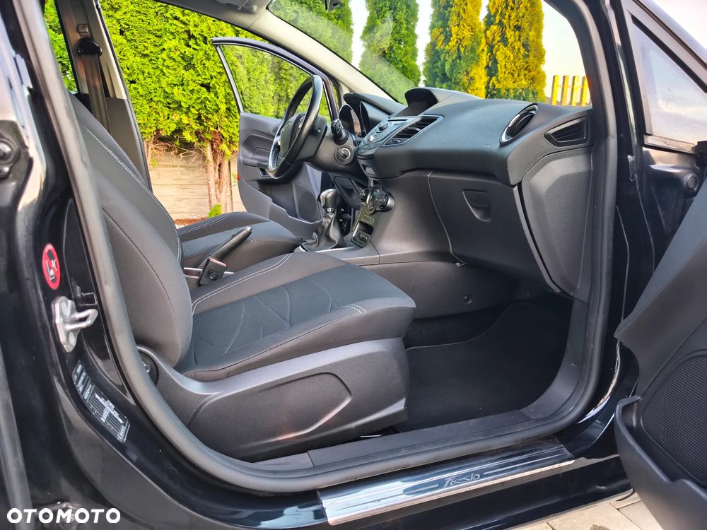 Ford Fiesta - 18