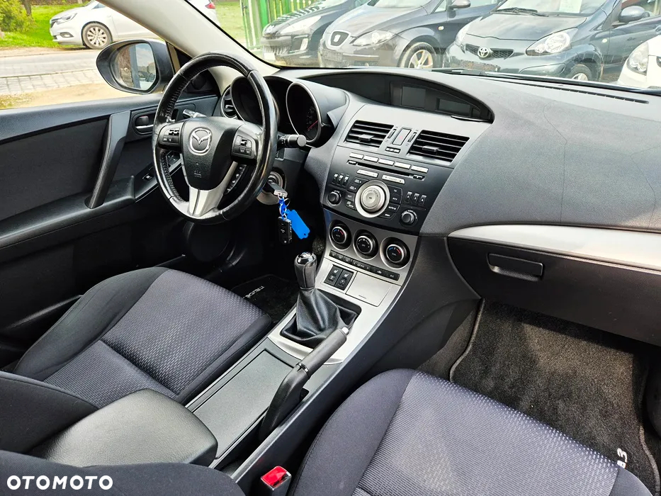 Mazda 3 2.0 Exclusive + - 39