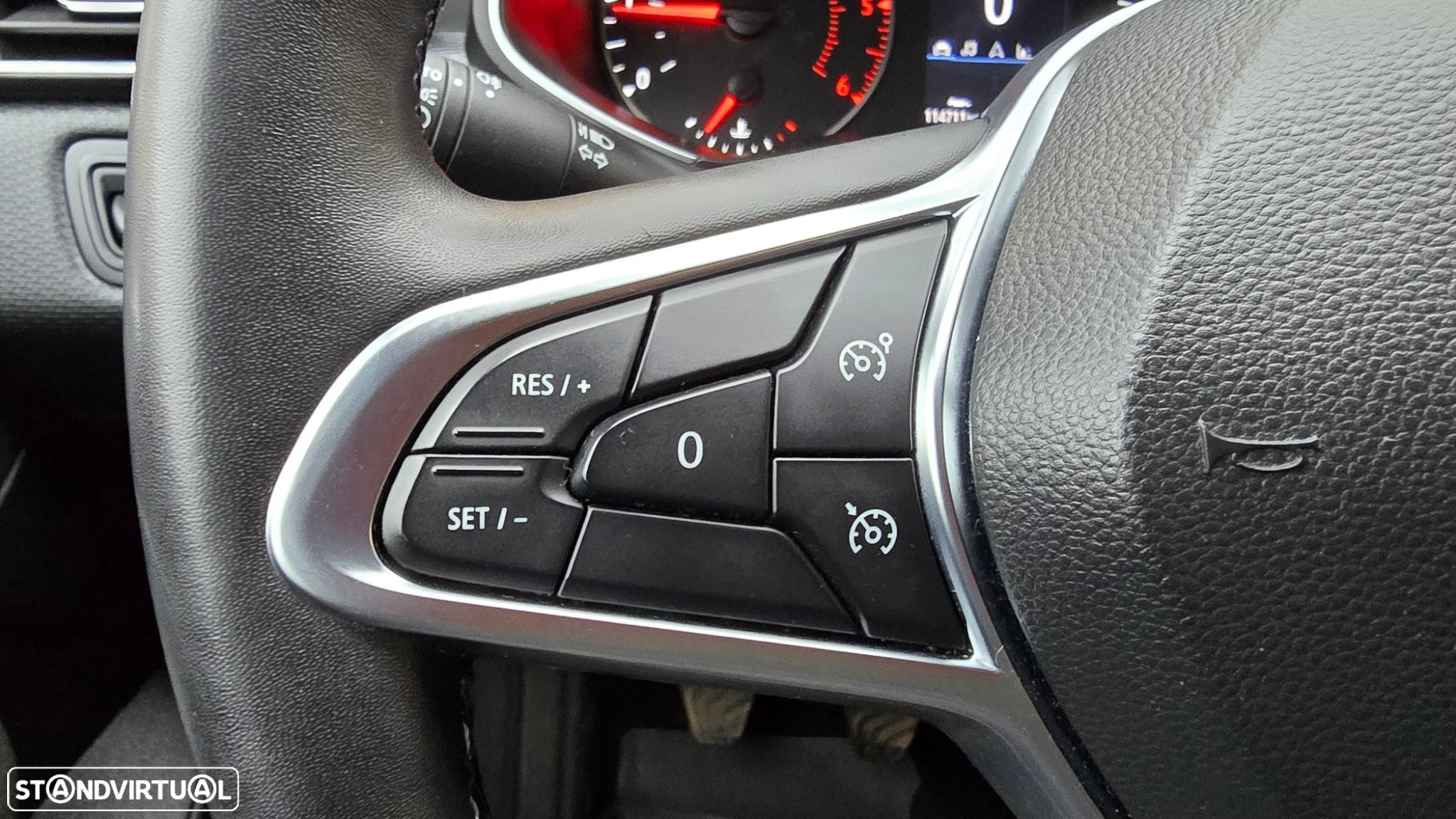 Renault Clio - 15