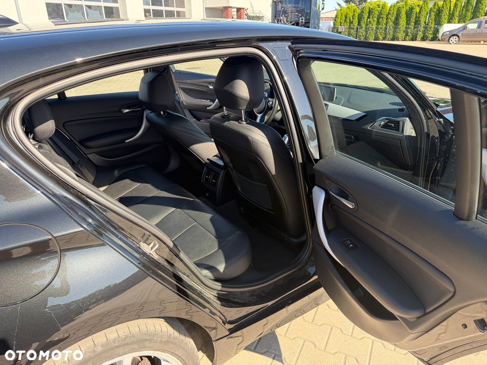 BMW Seria 1 120i M Sport Shadow - 18