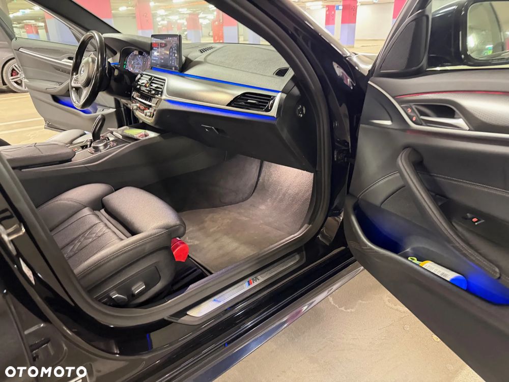 BMW Seria 5 530d xDrive mHEV sport - 9