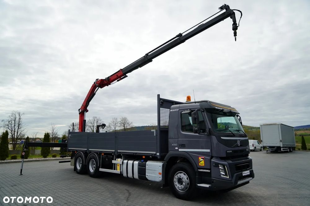 Volvo FHX 430 / SKRZYNIOWY- 7,15 M / HDS HYVA HC-183 / ROTATOR / WIDŁY DO PALET / PILOT - 9