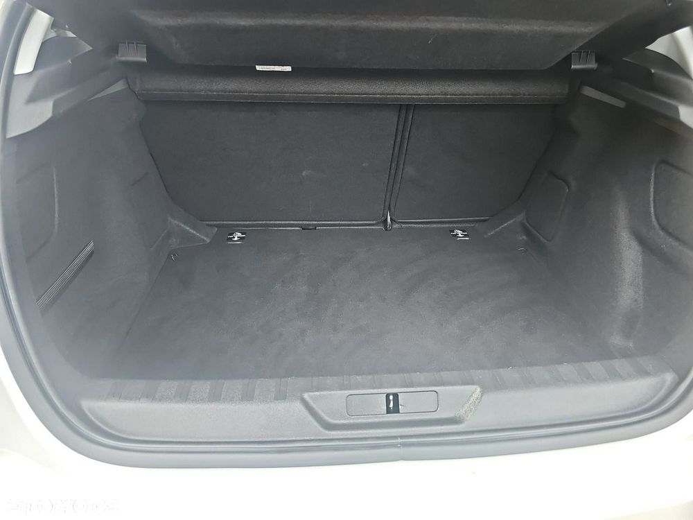 Peugeot 308 - 21
