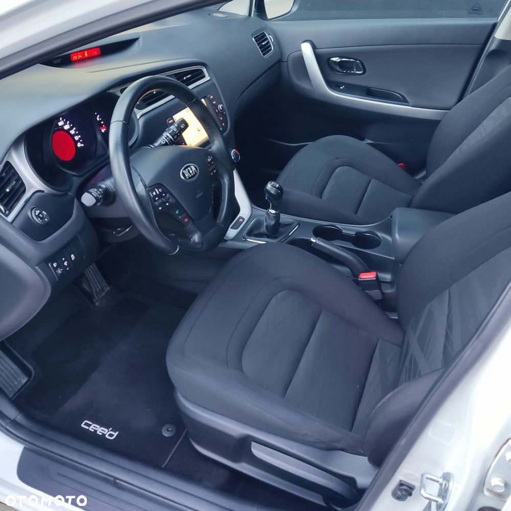 Kia Ceed - 18
