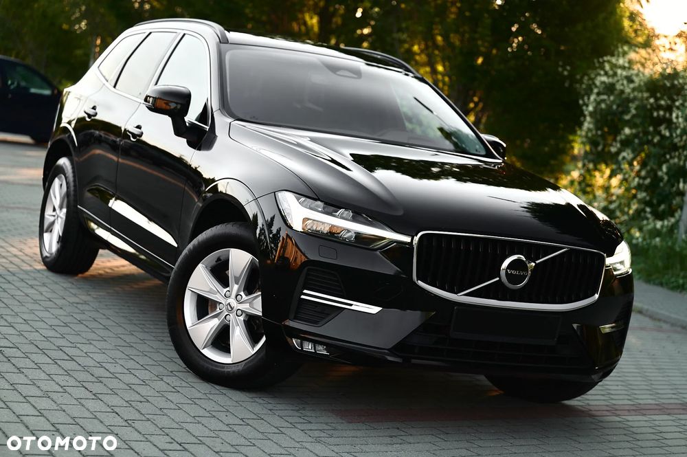 Volvo XC 60 B4 D AWD Momentum Pro - 4