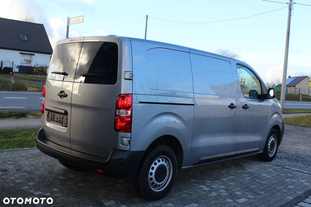 Opel Vivaro - 16