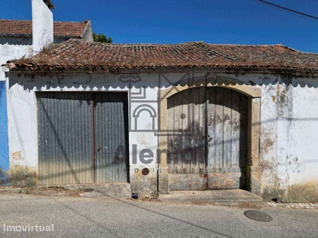 Adega com ótimo Pé-direito a 10 minutos de Alenquer - Grande imagem: 3/11