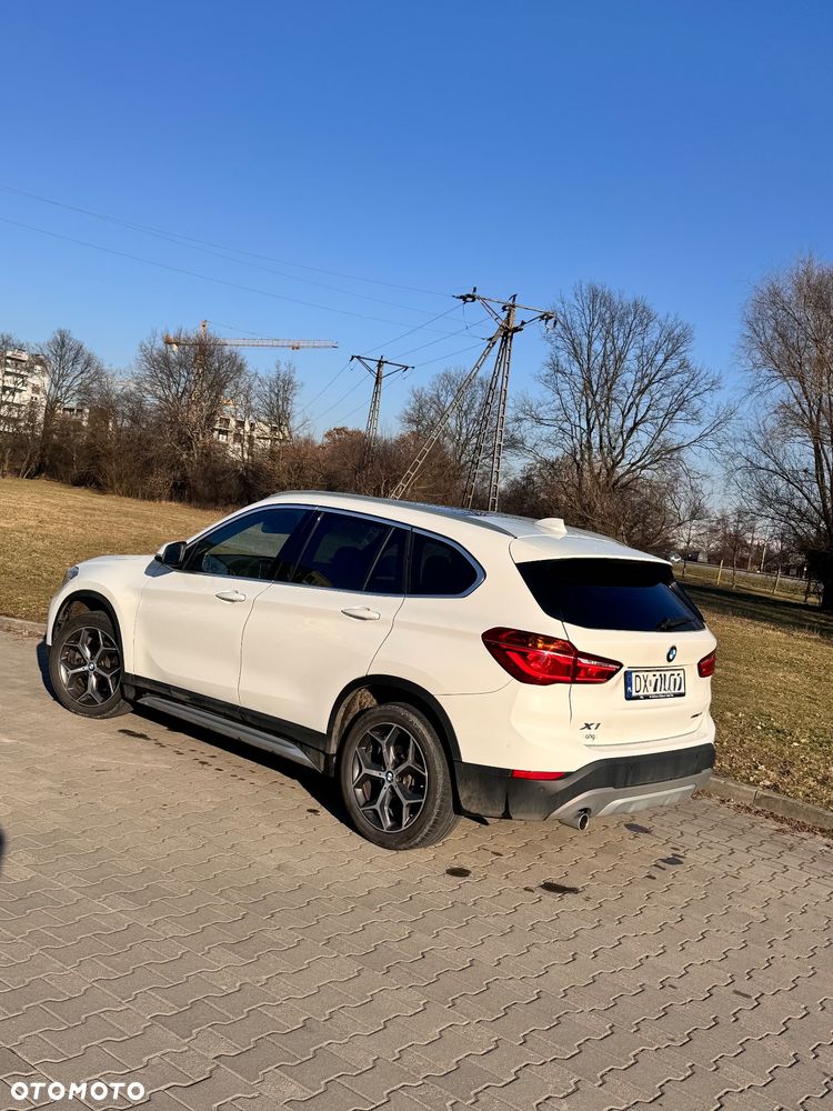 BMW X1 sDrive18i GPF Sport Line - 6