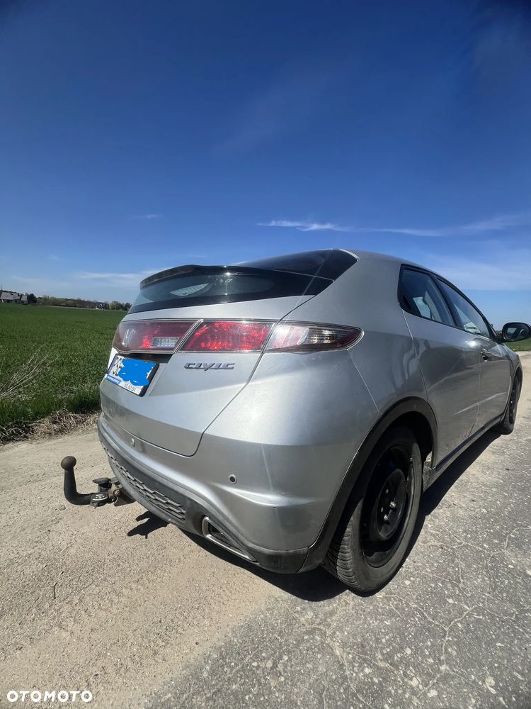 Honda Civic 1.8i-VTEC Sport - 4