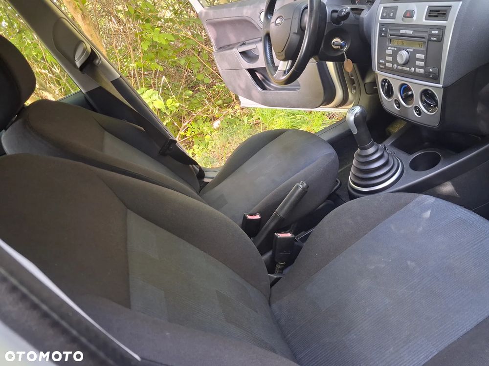 Ford Fiesta 1.3 - 17