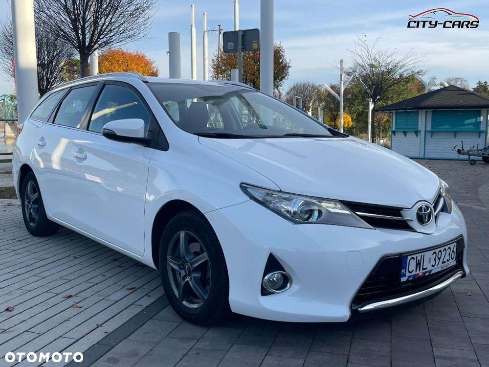 Toyota Auris - 17