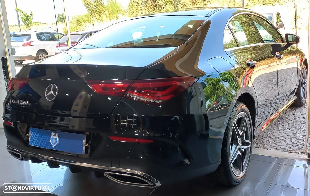 Mercedes-Benz CLA 250 e AMG Line - 4