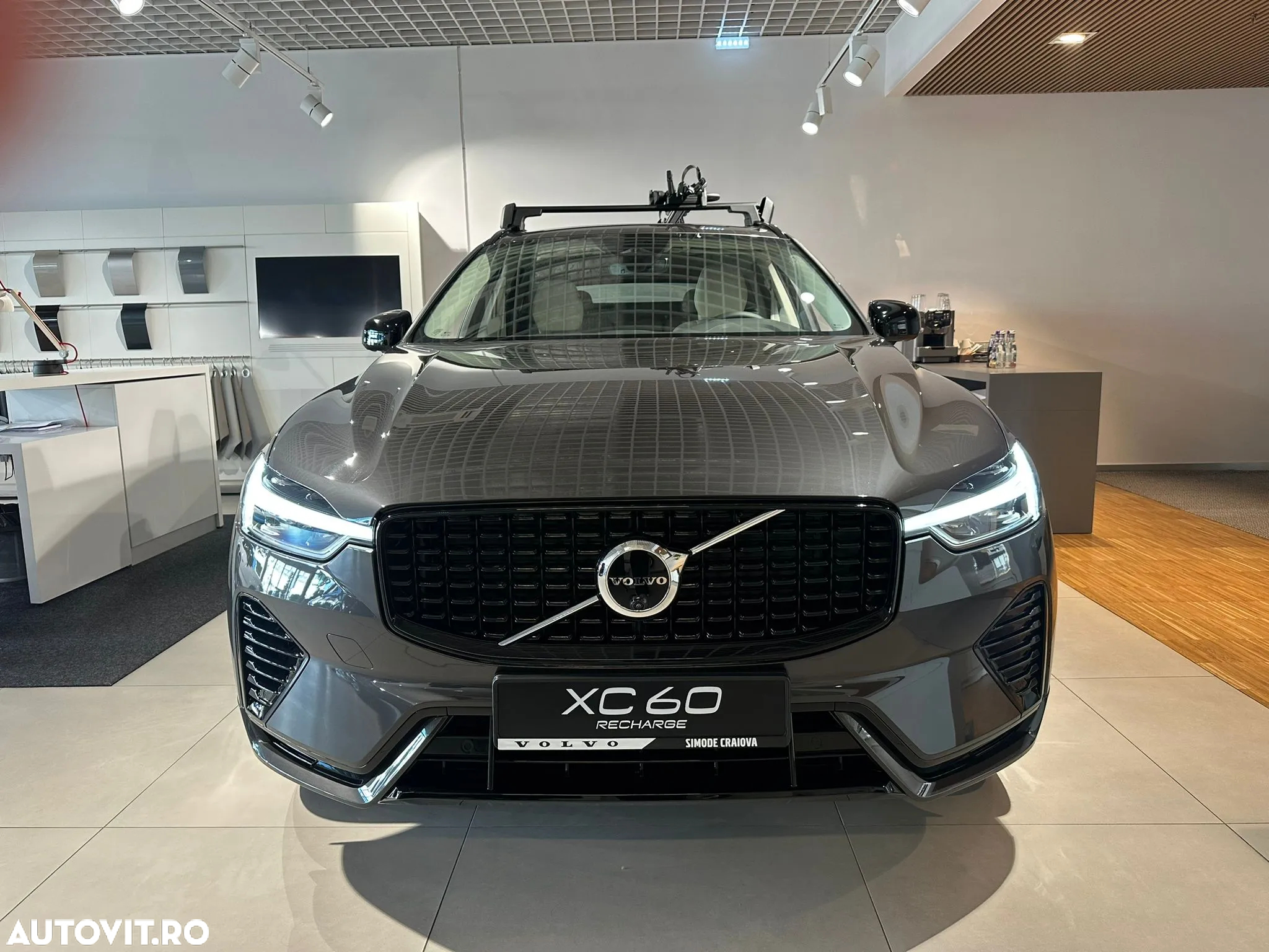 Volvo XC 60 T6 AWD AT PHEV Plus Dark - 2